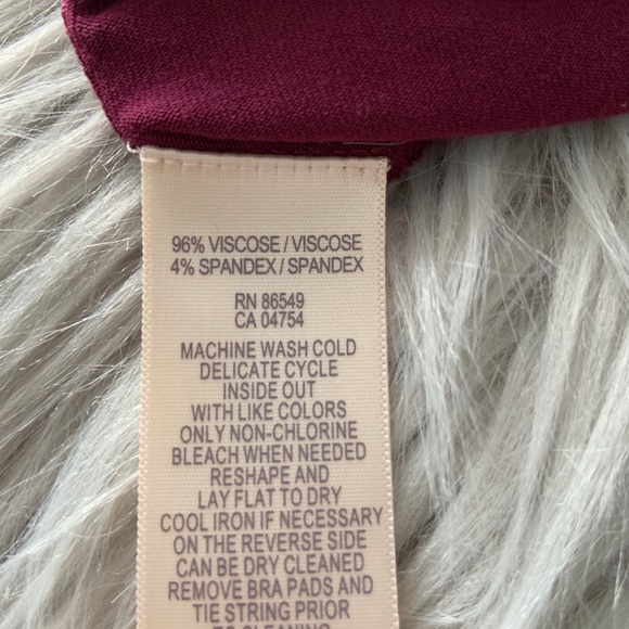 2 for $25 Tommy Bahama for a Beach goddess! - Picture 6 of 7